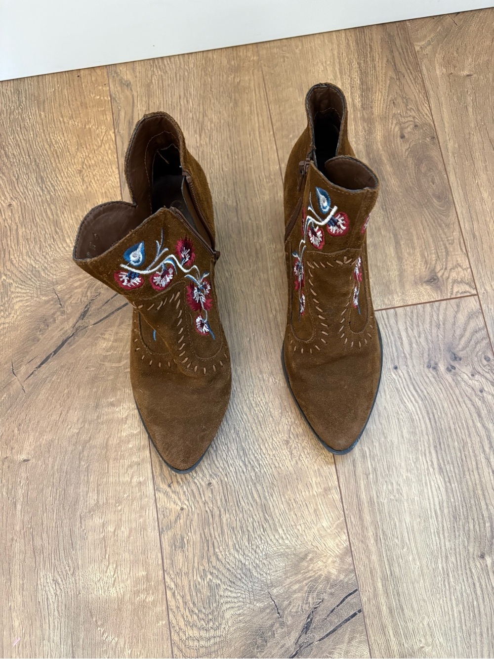 Carlos Santana Brown Suede Ankle Boots with Multicolor Floral Embroidery